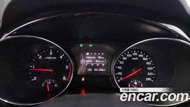 Kia All New Carnival Noblesse, 2016 8