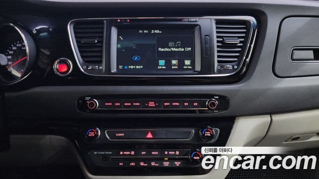 Kia All New Carnival Noblesse, 2016 15