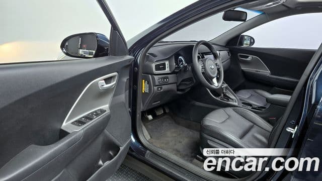 Kia Niro Luxury, 2018 11