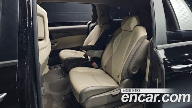 Kia Carnival 4세대 Prestige, 2021 12