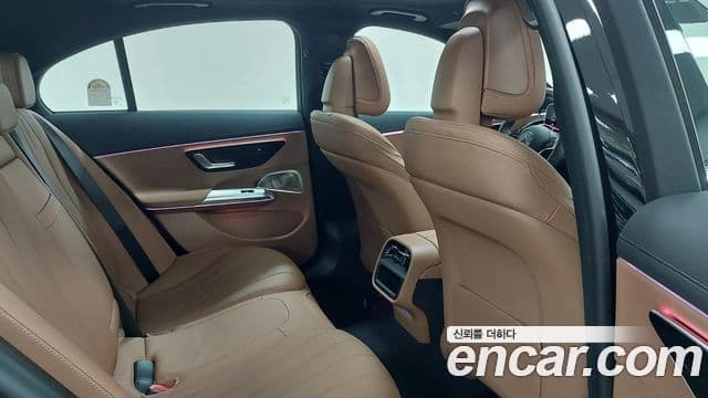 Mercedes-Benz E-класс W214 Exclusive, 2025 10