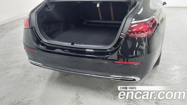 Mercedes-Benz E-класс W214 Exclusive, 2025 11