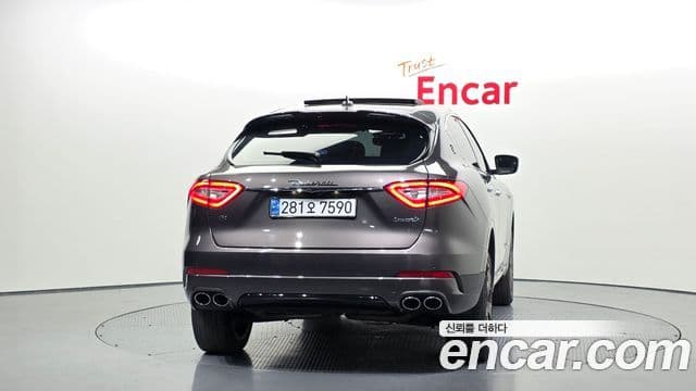 Maserati Levante 3.0 дизель AWD GranSport, 2018 4