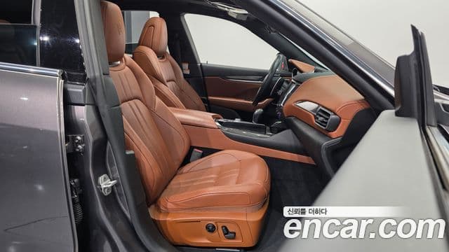 Maserati Levante 3.0 дизель AWD GranSport, 2018 11