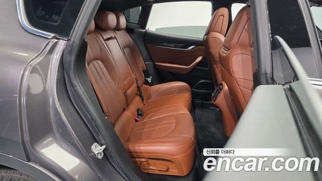 Maserati Levante 3.0 дизель AWD GranSport, 2018 12