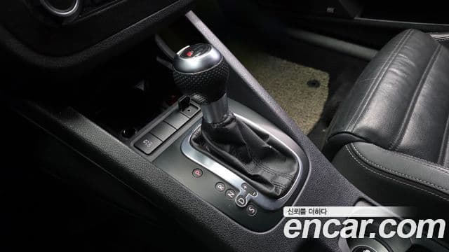 Volkswagen 시로코 2.0 TDI R-Line, 2012 9