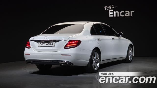 Mercedes-Benz E-класс W213 Avantgarde, 2017 2