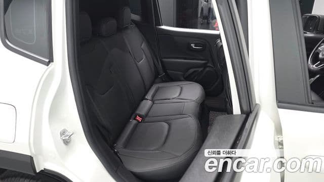 Jeep Renegade 2.4 Limited, 2021 12