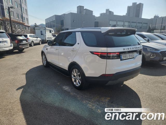 Land Rover Discovery 5 2.0 SD4 SE, 2019 6