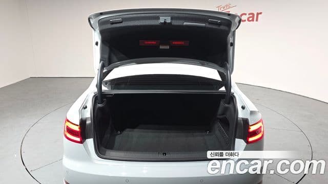 Audi A4 (B9) Premium, 2019 20