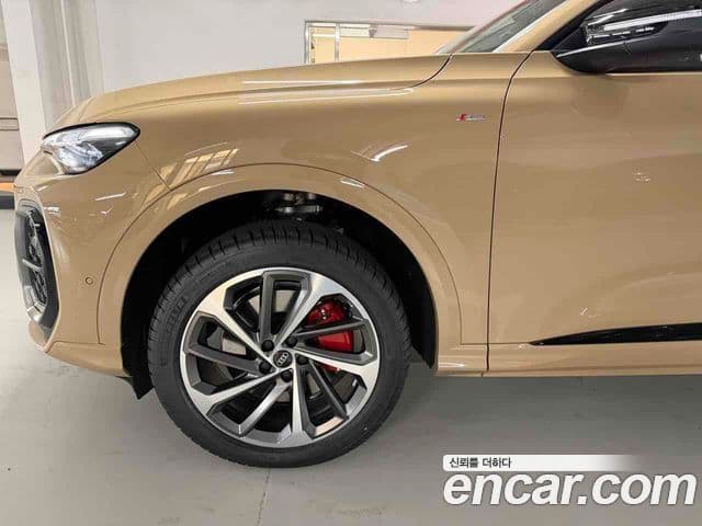 Audi Q5 (80A) 40 TDI Quattro S Line чёрный Edition, 2025 3