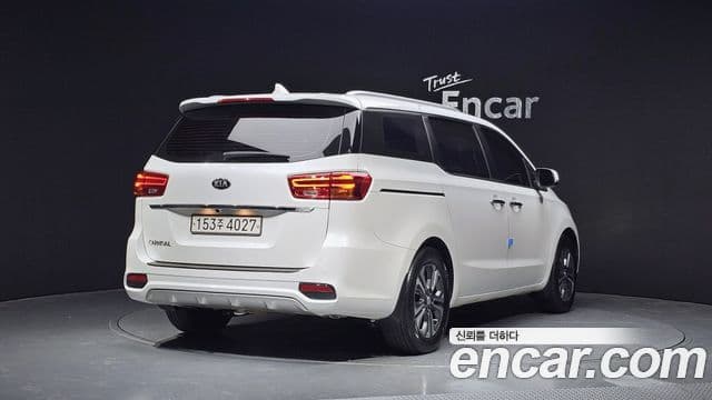 Kia The / новый New Carnival Luxury, 2020 2