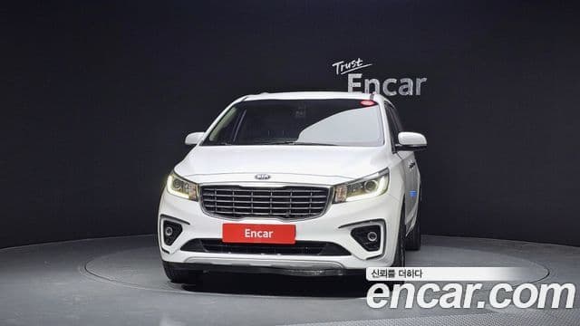 Kia The / новый New Carnival Luxury, 2020 3