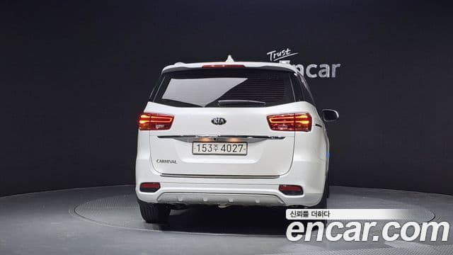 Kia The / новый New Carnival Luxury, 2020 4