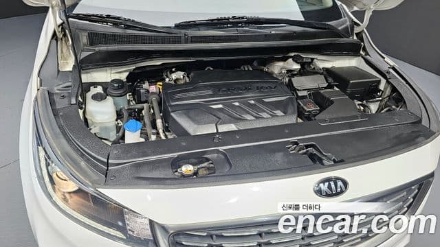 Kia The / новый New Carnival Luxury, 2020 6
