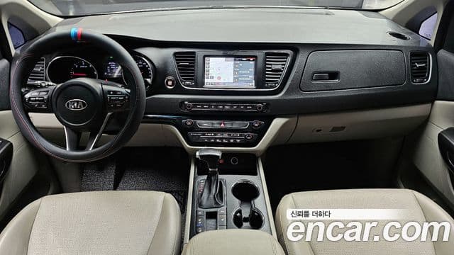 Kia The / новый New Carnival Luxury, 2020 7