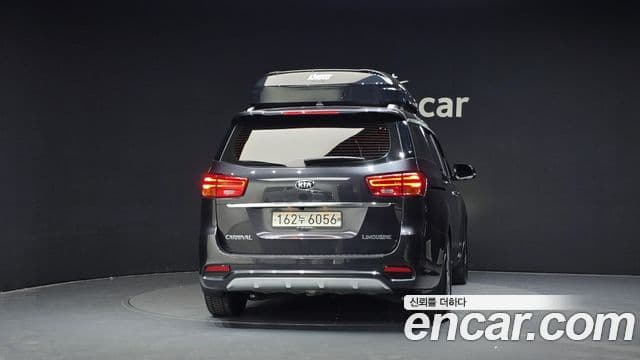 Kia The / новый New Carnival VIP, 2020 4