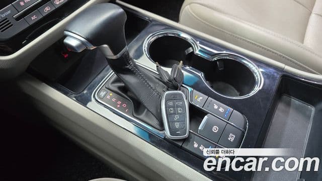 Kia The / новый New Carnival VIP, 2020 9