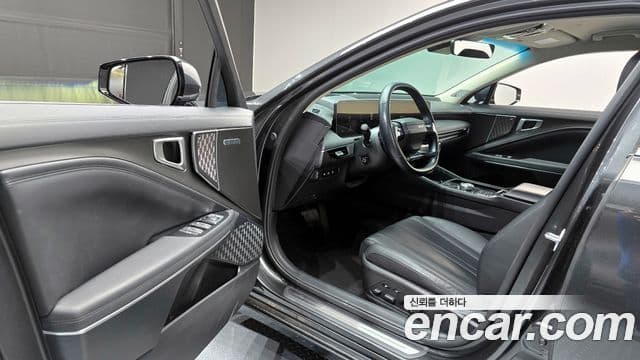 Kia The / новый New K8 Noblesse, 2025 11