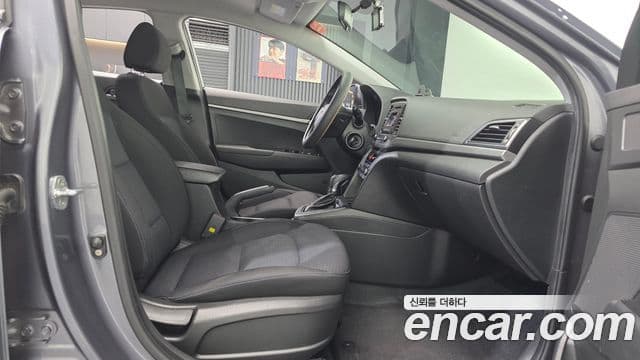 Hyundai Avante AD 1.6 LPI Style(арендный автомобиль), 2017 11