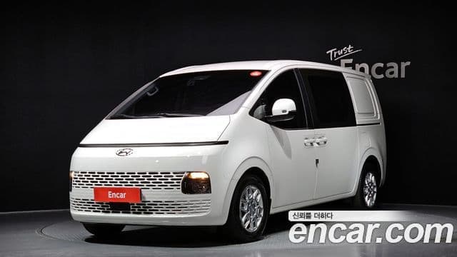 Hyundai Staria Modern, 2022 1