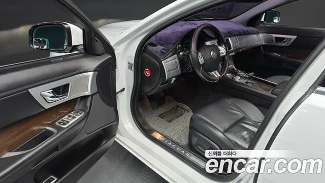 Jaguar New XF X250, 2013 11