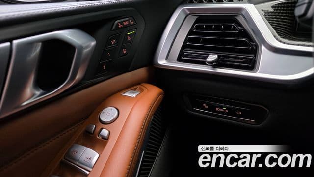 BMW X7 (G07) xDrive 40i M Sport 6인승, 2025 18