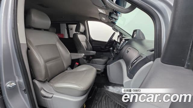 Hyundai Grand Starex Smart, 2017 18