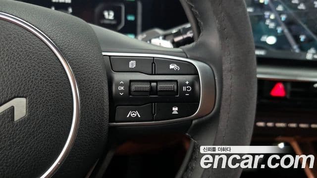 Kia The / новый New K5 гибрид 3세대 Signature, 2024 17