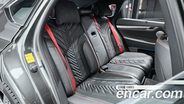 Genesis G80 (RG3) бензин 2.5 турбо AWD, 2025 12