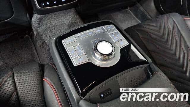 Genesis G80 (RG3) бензин 2.5 турбо AWD, 2025 18