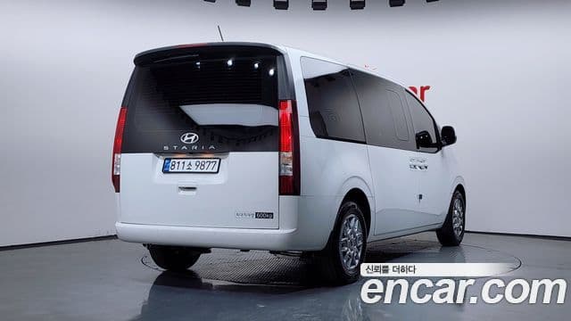 Hyundai Staria Modern, 2025 2