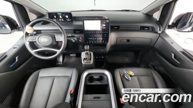 Hyundai Staria Modern, 2025 7