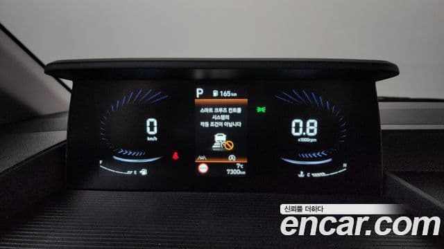 Hyundai Staria Modern, 2025 8