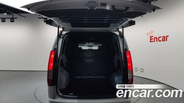 Hyundai Staria Modern, 2025 20