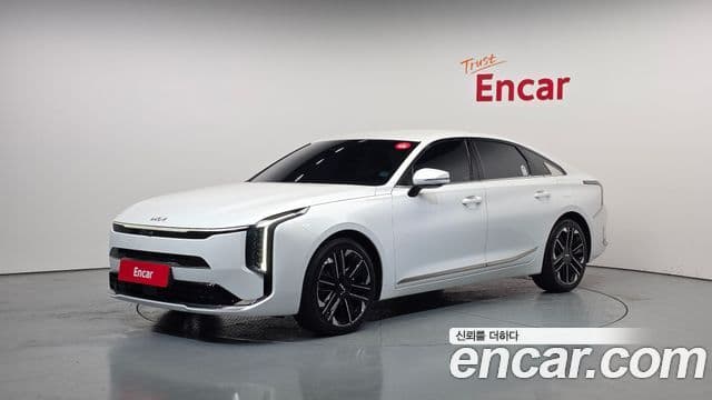Kia The / новый New K8 гибрид Noblesse, 2025 1