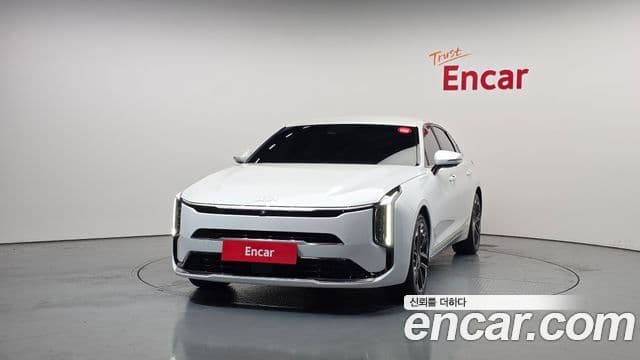 Kia The / новый New K8 гибрид Noblesse, 2025 3