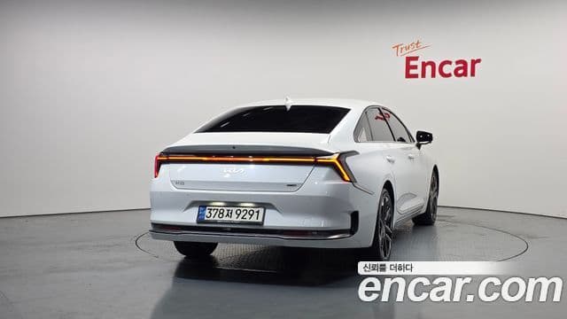 Kia The / новый New K8 гибрид Noblesse, 2025 4