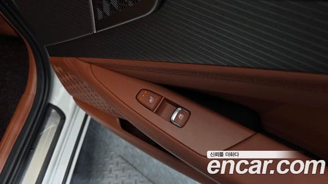 Kia The / новый New K8 гибрид Noblesse, 2025 19