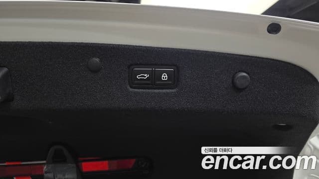 Kia The / новый New K8 гибрид Noblesse, 2025 20