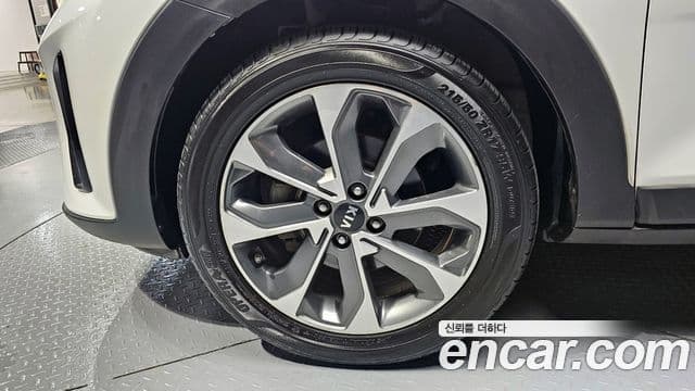 Kia Stonic Trendy, 2018 все фото