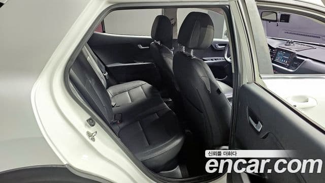 Kia Stonic Trendy, 2018 12