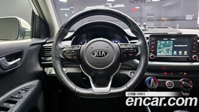 Kia Stonic Trendy, 2018 13