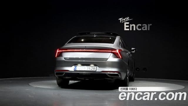 Kia K8 Signature, 2022 4