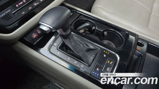 Kia All New Carnival VIP, 2017 9