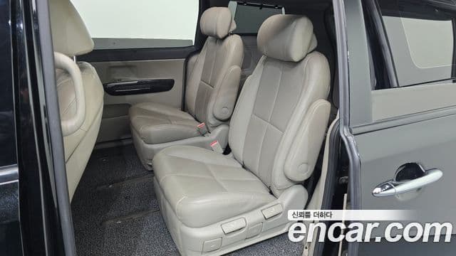 Kia All New Carnival VIP, 2017 11
