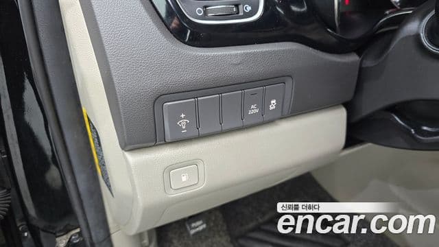 Kia All New Carnival VIP, 2017 15