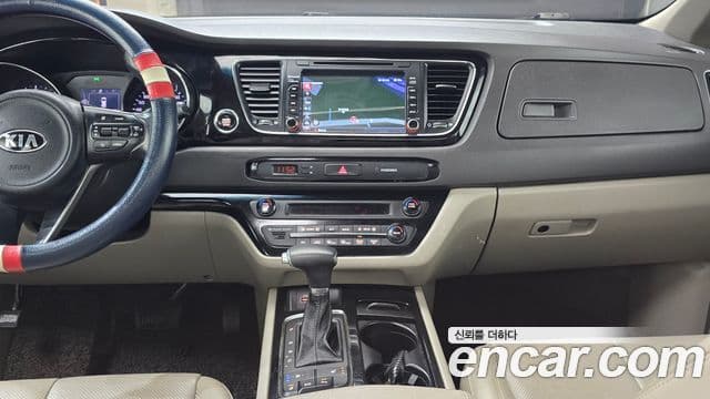 Kia All New Carnival VIP, 2017 19
