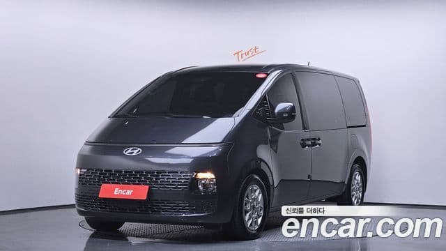 Hyundai Staria Modern, 2025 1
