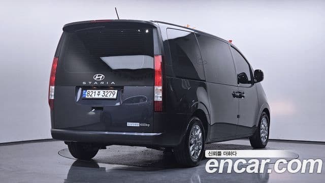 Hyundai Staria Modern, 2025 2